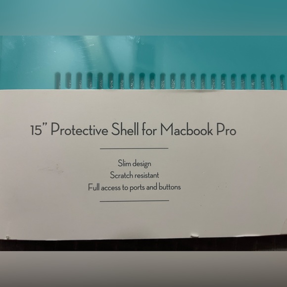 MacBook Pro 15” Protective Shell Teal - Picture 2 of 4